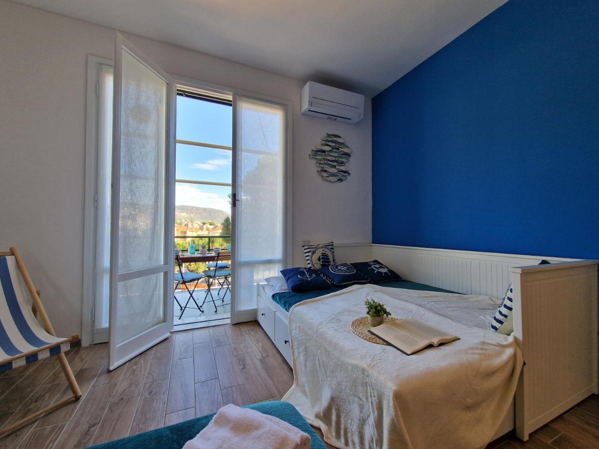 650 Metri Dal Mare - Wifi - Terrazzo - Piscina - A/C Apartment Pietra Ligure Ngoại thất bức ảnh