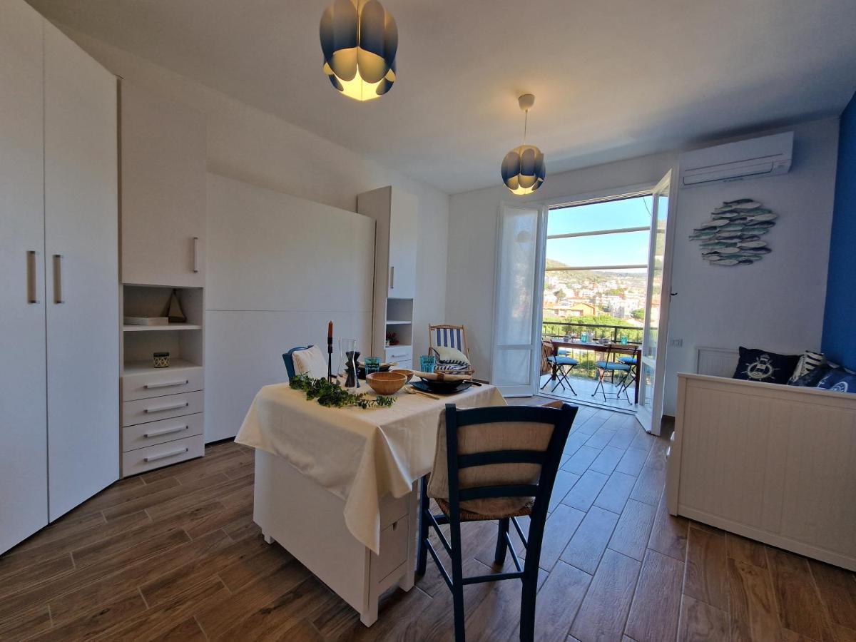650 Metri Dal Mare - Wifi - Terrazzo - Piscina - A/C Apartment Pietra Ligure Ngoại thất bức ảnh